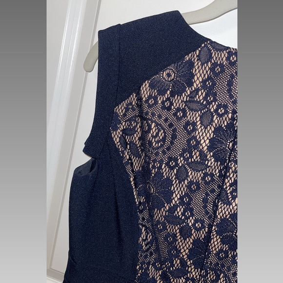 Adrianna Papel lace and polyester chic dress - Picture 2 of 6